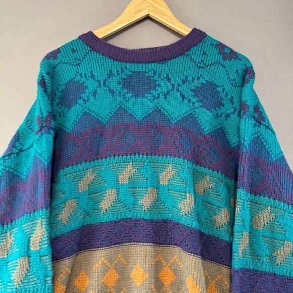 Ash Creek Trading Men’s Colorful Sweater Size Large  100% Acrylic Round Neck - Picture 2 of 9